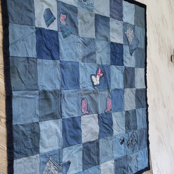 JEANS BLANKET - Picture 3 of 6